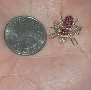 10k vintage bug pin/pendant